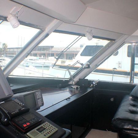 Your Own Private Yacht Hotel Sant Adria de Besos Exterior foto
