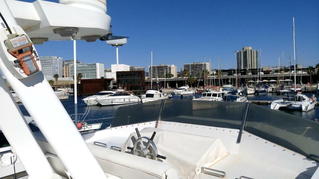 Your Own Private Yacht Hotel Sant Adria de Besos Exterior foto